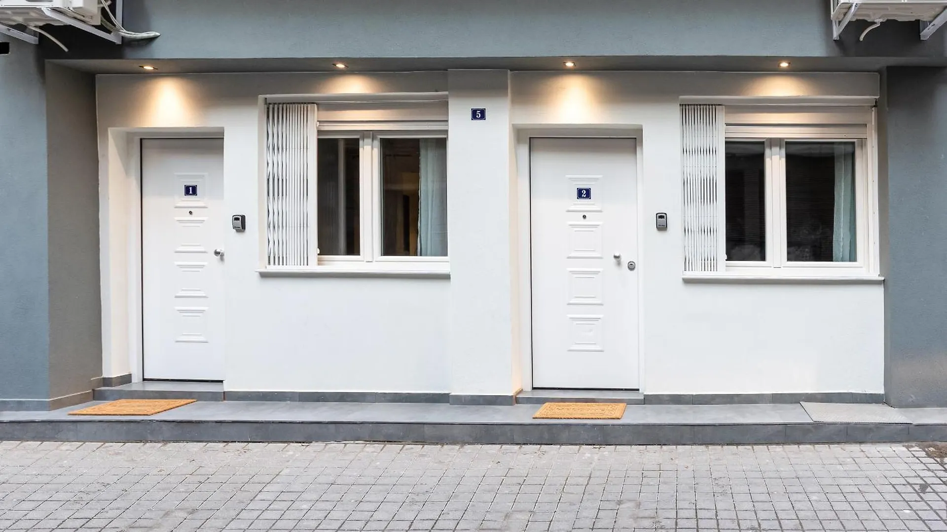 New Luxury Apartment In Downtown Selanik