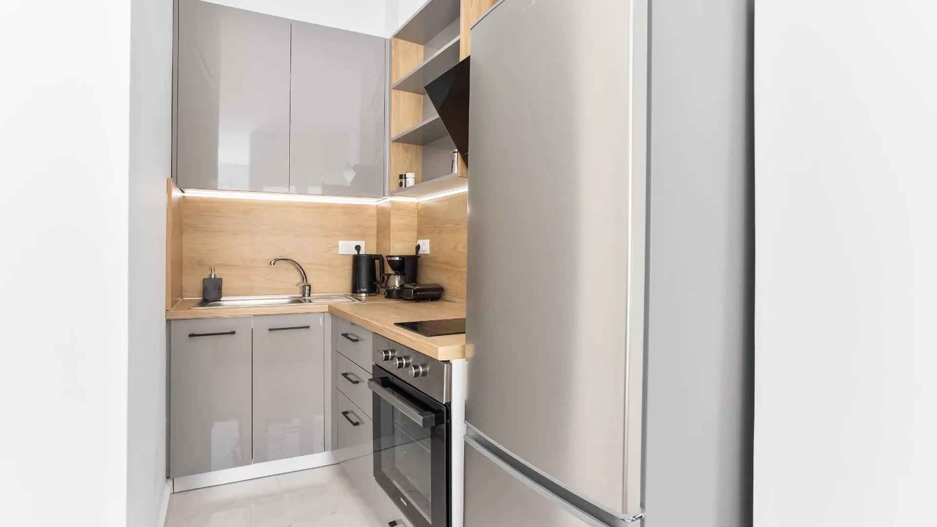 New Luxury Apartment In Downtown Selanik